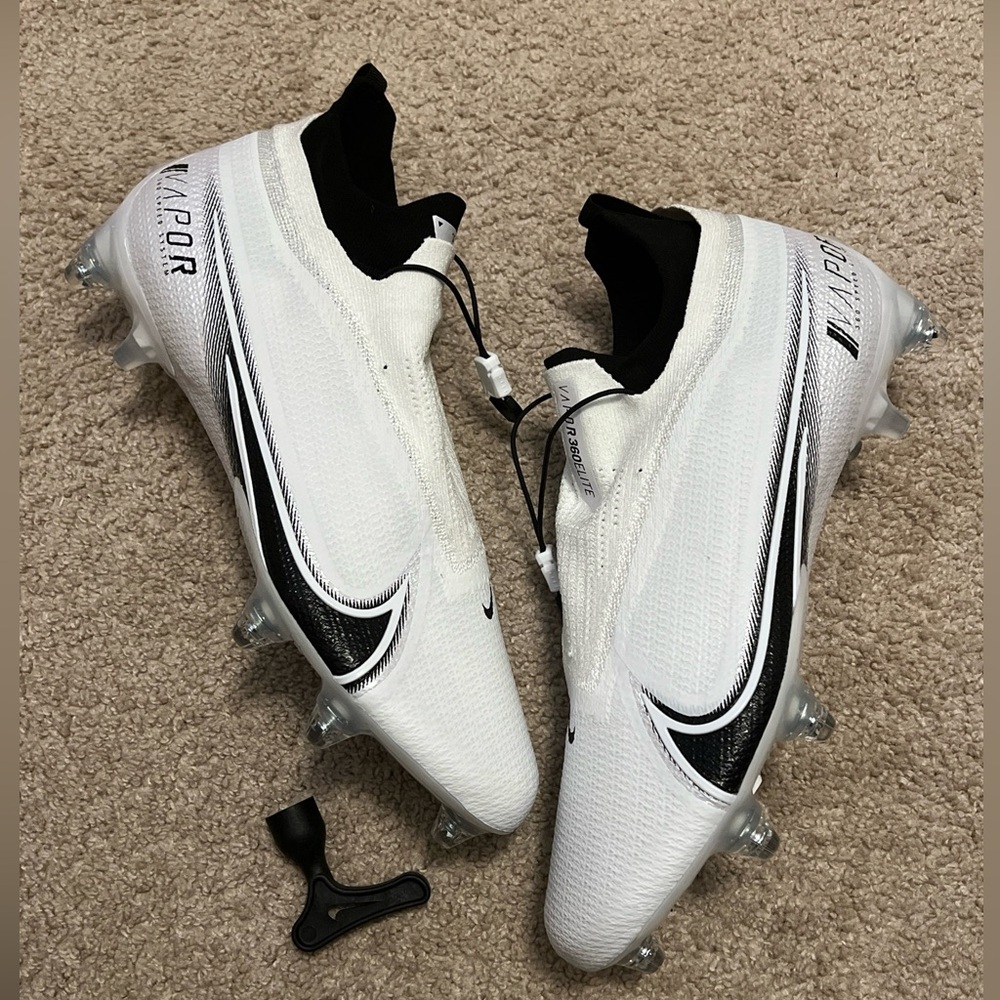 Nike Vapor Edge 360 Elite Football Cleats White Black Mens